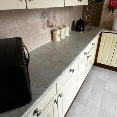 4-beds Sleeps 8 Sea View & Pet Friendly * Scarborough