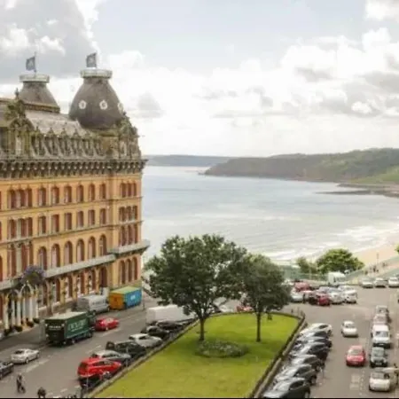 4-beds Sleeps 8 Sea View & Pet Friendly Lägenhet *