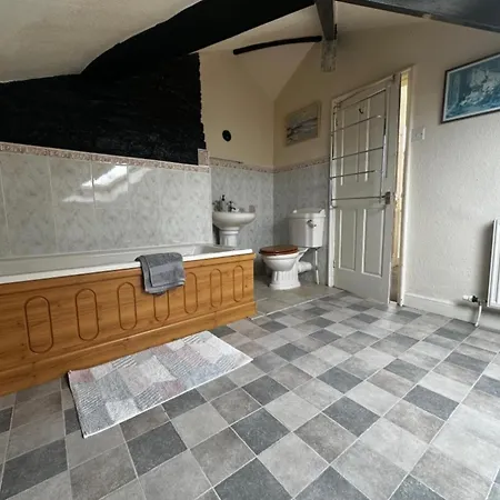 Lägenhet 4-beds Sleeps 8 Sea View & Pet Friendly